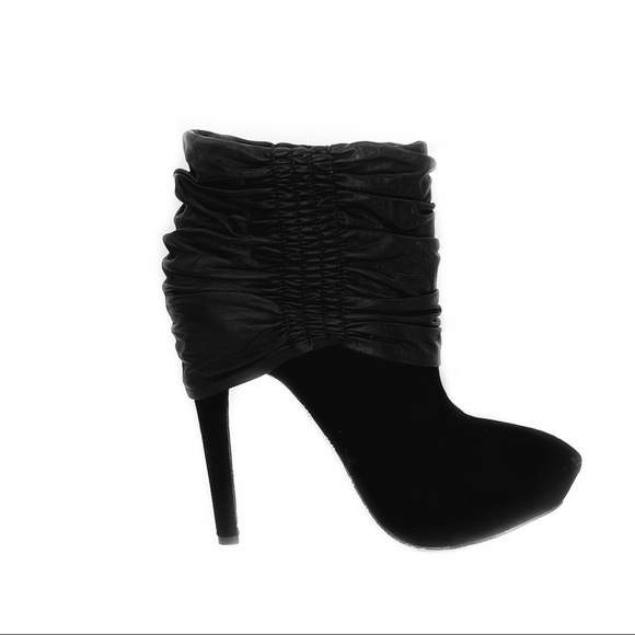 🆕 NEW L.A.M.B. Black Puffy Leather Suede Smocked 1.5" Platform 5.5" Ankle Boots - Picture 3 of 5